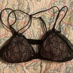 Victoria’s Secret lightly lined black bralette M